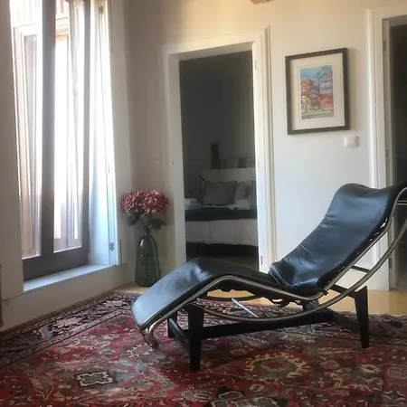 Casa Girasol River View Apartament